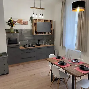 Gesamte Für 4 Personen 8 Viena